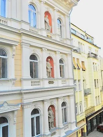 Kecskemit Palace Hotel *